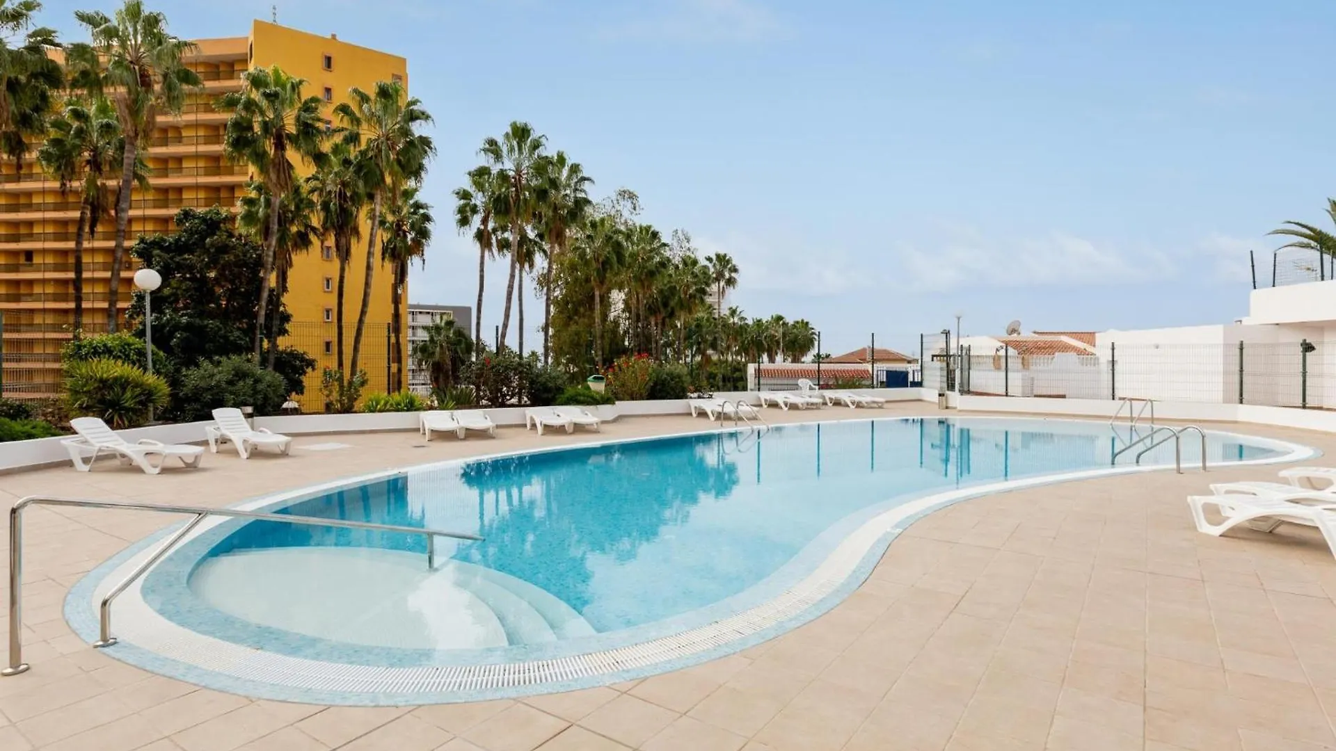Apartment K1. Cozy Las Flores With Pool Costa Adeje